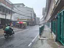 Beberapa Ruas Jalan Tergenang Luapan Air Imbas Hujan Deras