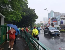 34 Ruas Jalan di Jakarta Tergenang Banjir Pada Kamis Pagi