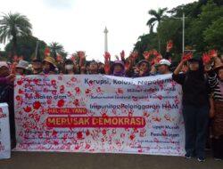 Peringati Hari Perempuan Sedunia, Sejumlah Massa Gelar Aksi di Istana