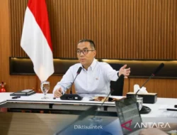 Mendiktisaintek: Perguruan Tinggi Harus Jadi Penggerak Perubahan, Bukan Menara Gading