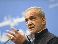 Presiden Iran Tegaskan Komitmen pada Diplomasi, Kecam Serangan Israel dan AS